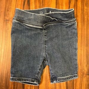 EUC Baby Gap Bermuda Shorts Size 4